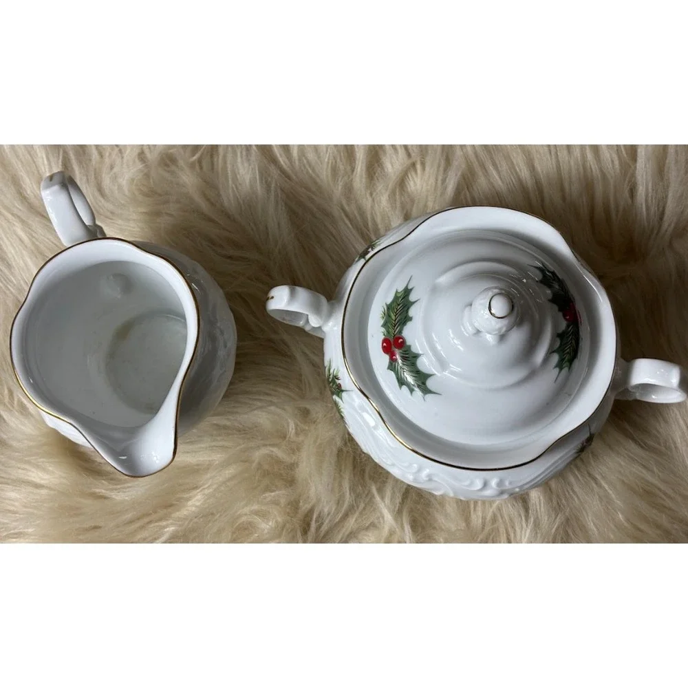 Royal Kent Poland Christmas Holly Creamer Sugar Bowl Set‎ Holiday